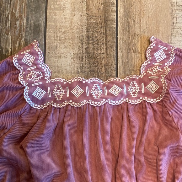 🆕 Loveriche Elegant Mauve Dress with Embroidered Neckline - Picture 10 of 13